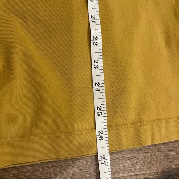 Uniqlo Mens Crewneck Cotton Blend Pocket Long Sleeve Yellow Shirt Large - Picture 8 of 9